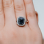 Anillo Zafiro Rectángulo con brillantes - PINETA - Oro Blanco 18K