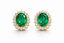 Aretes PINETA 18K con Esmeraldas  Ovales y Halo de Diamantes en Oro  Amarillo 18K