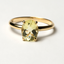 Anillo Ovalado Cuarzo Limón - PINETA - Oro amarillo 18K