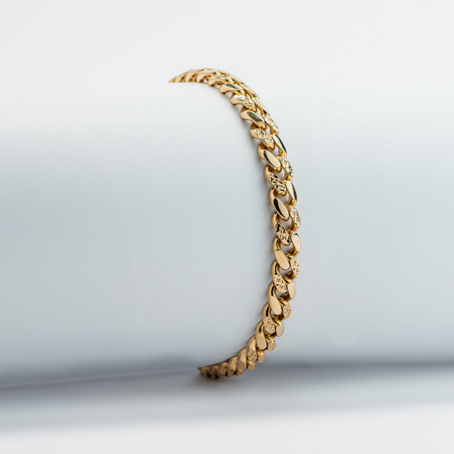 Pulsera de eslabones Monaco Chain con textura. Oro Amarillo 14K